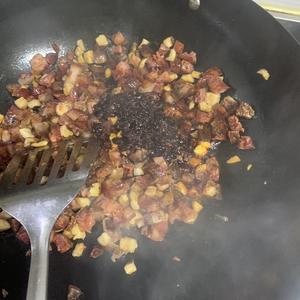 电饭煲腊肉饭的做法 步骤7