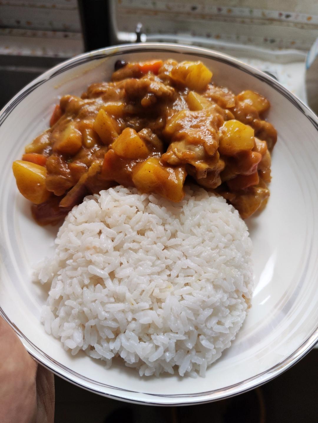 咖喱鸡肉饭