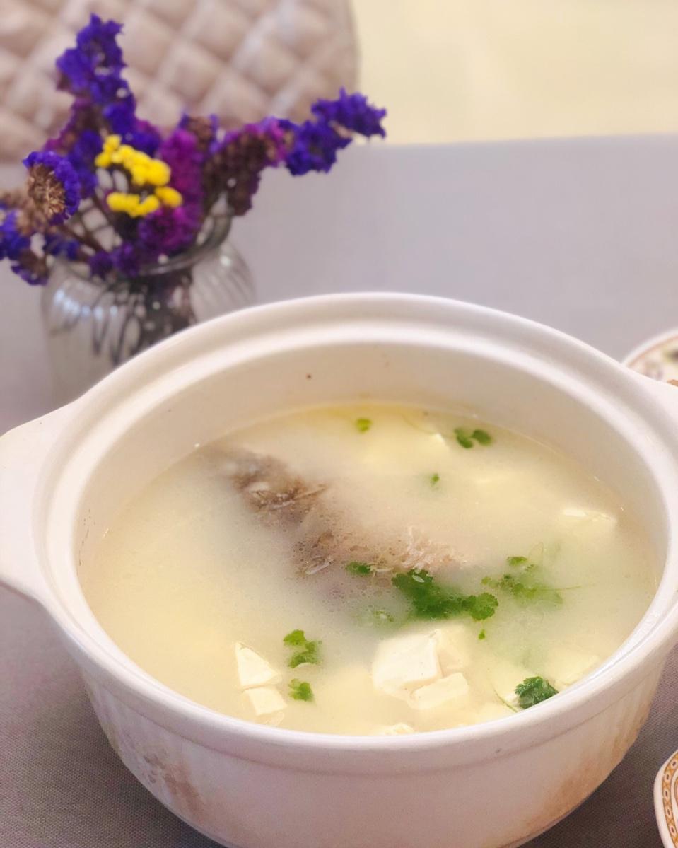 鲫鱼豆腐汤