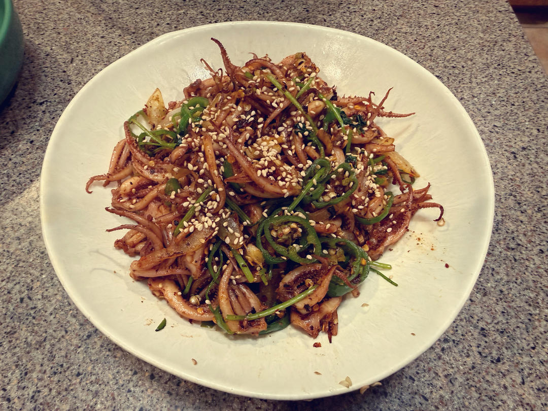 香辣鱿鱼须 赛过铁板的味道