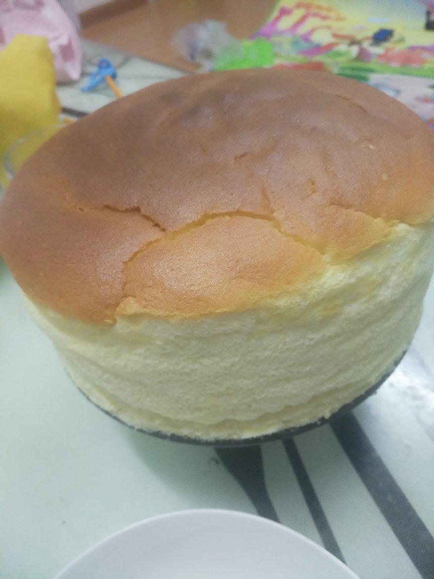 不开裂不回缩不掉皮的酸奶水浴法蛋糕