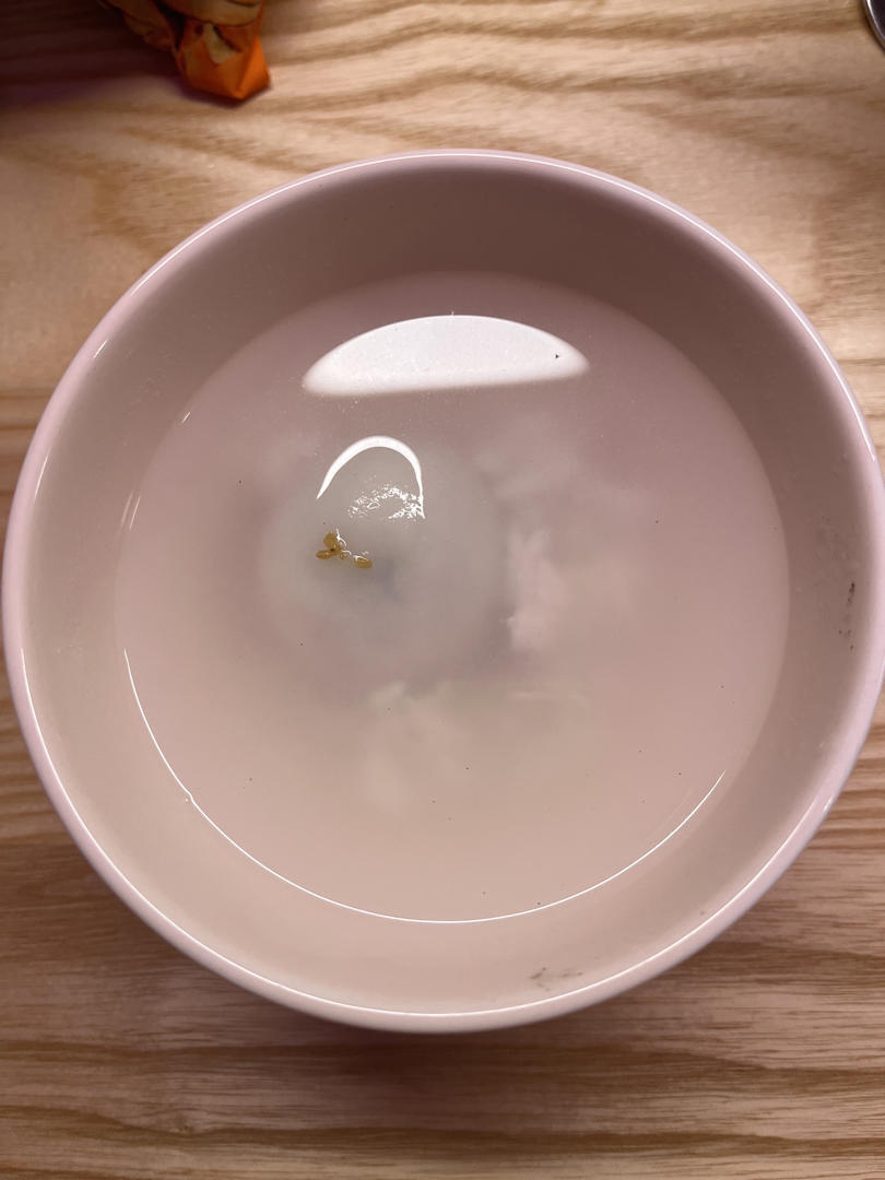 花生黑芝麻汤圆