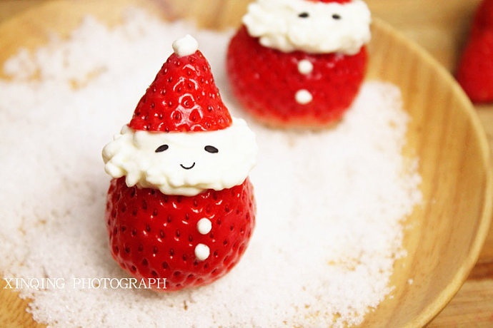 草莓圣诞老人的做法
