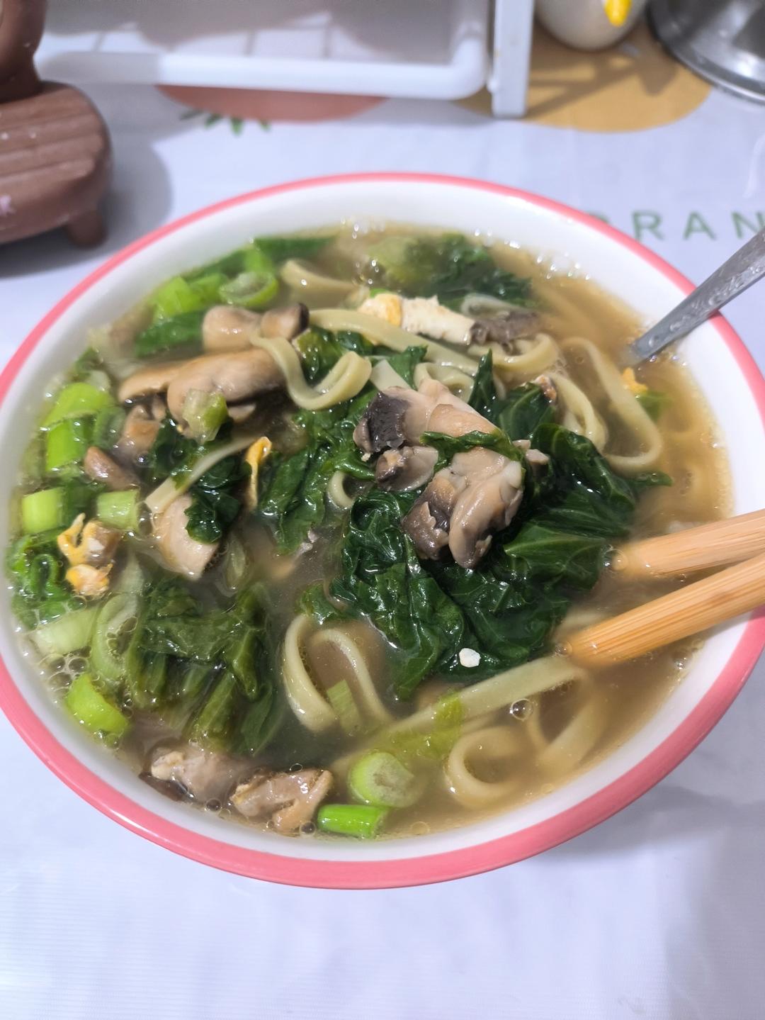 10m+ 口蘑煎蛋面，鲜掉眉毛！