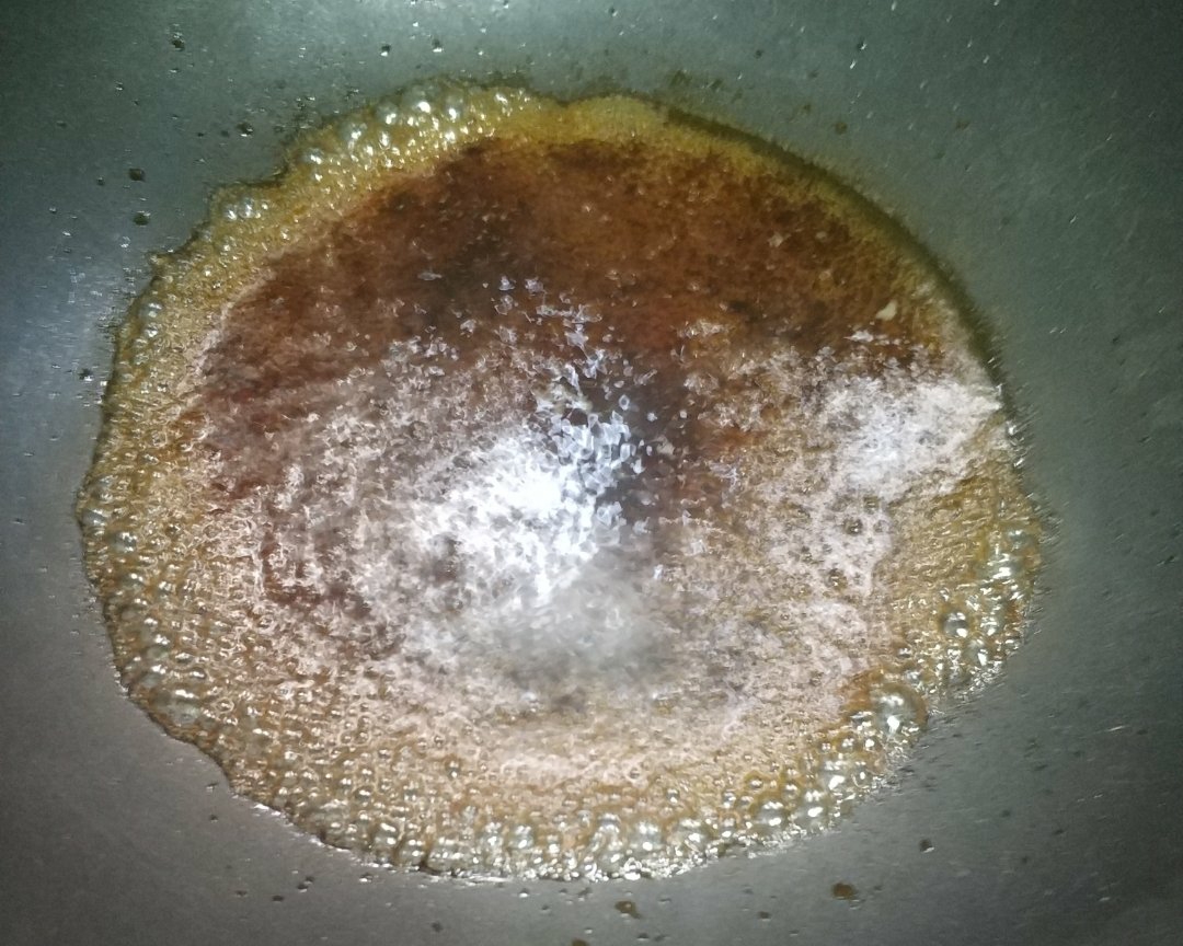 不放油杏鲍菇红烧肉土豆的做法 步骤4