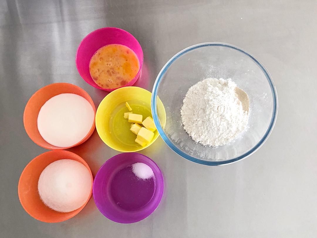 纯奶手撕吐司的做法 步骤1