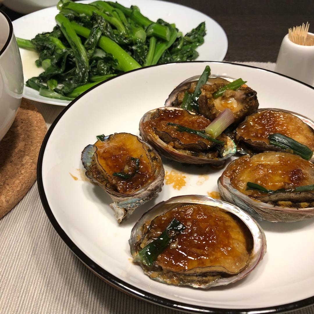 萝卜菲做的清蒸小鲍鱼【曼达小馆】2017年夜饭