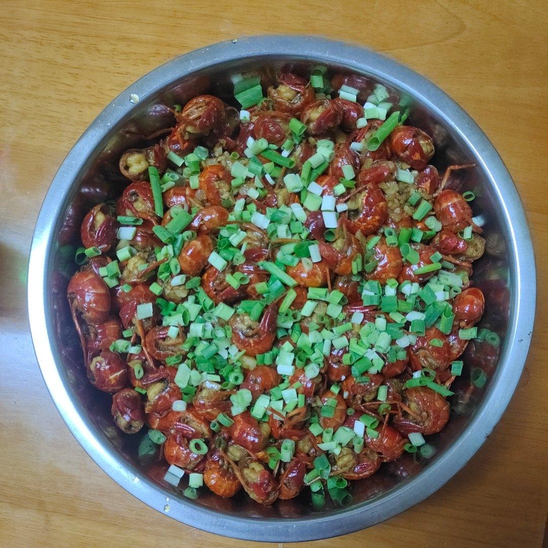 家庭版蒜蓉小龙虾美味不油腻，超好吃的教程来了