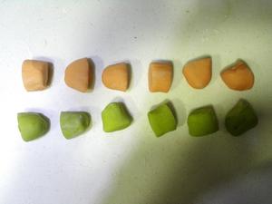 彩色棒棒糖花卷的做法 步骤6