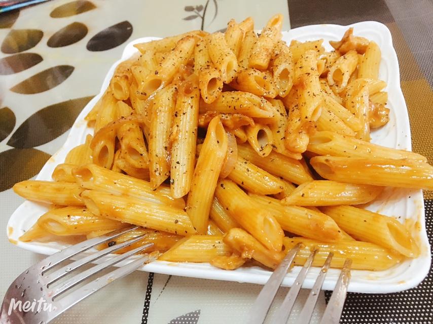 番茄肉酱意大利通心面