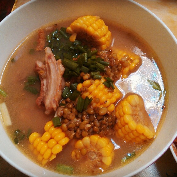 玉米绿豆排骨汤