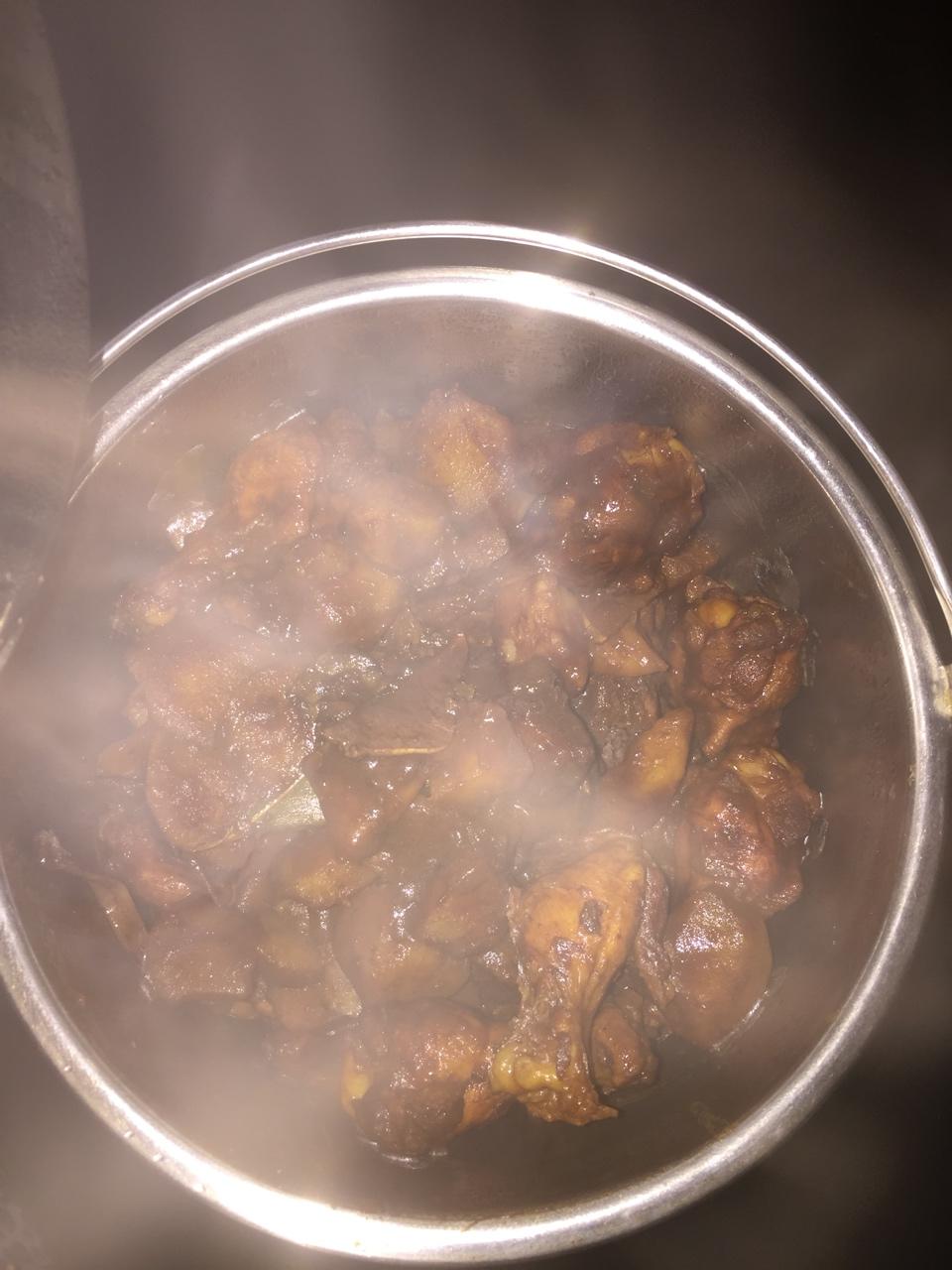 鸡翅膀根炖土豆地瓜