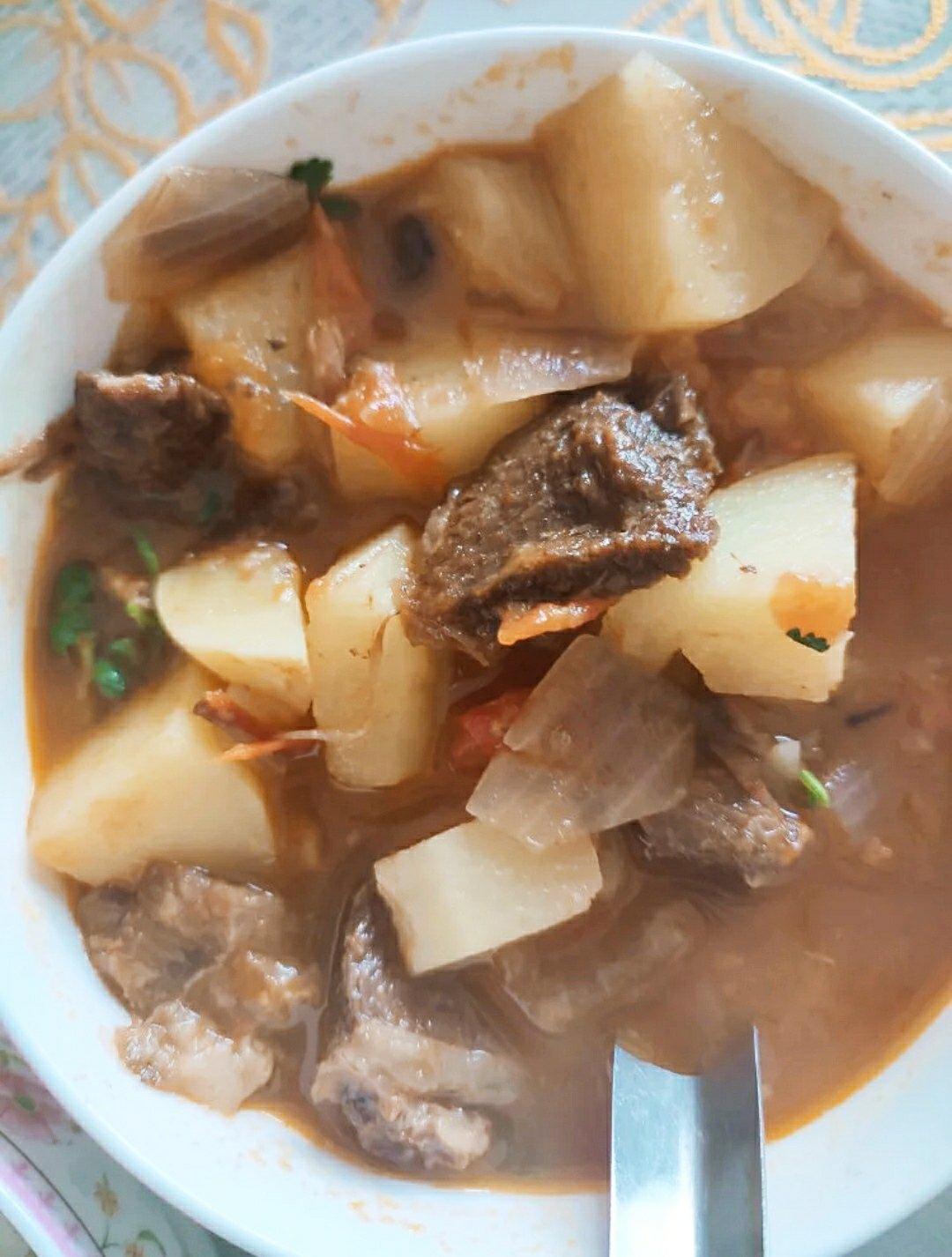 番茄土豆炖牛腩
