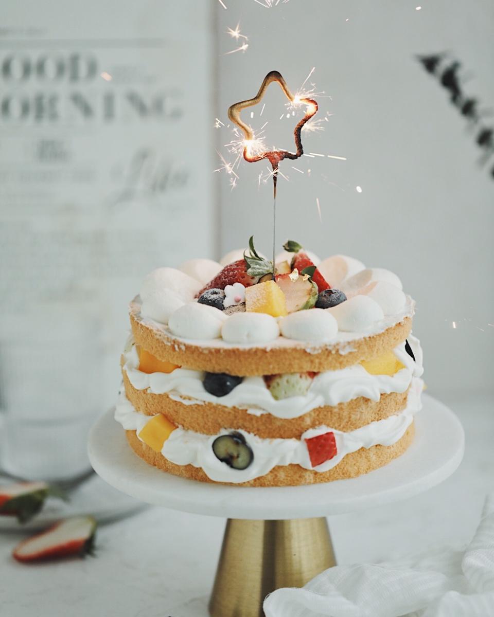 不会抹奶油也可以做的水果裸蛋糕～