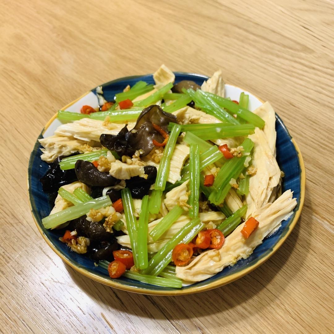 凉拌腐竹