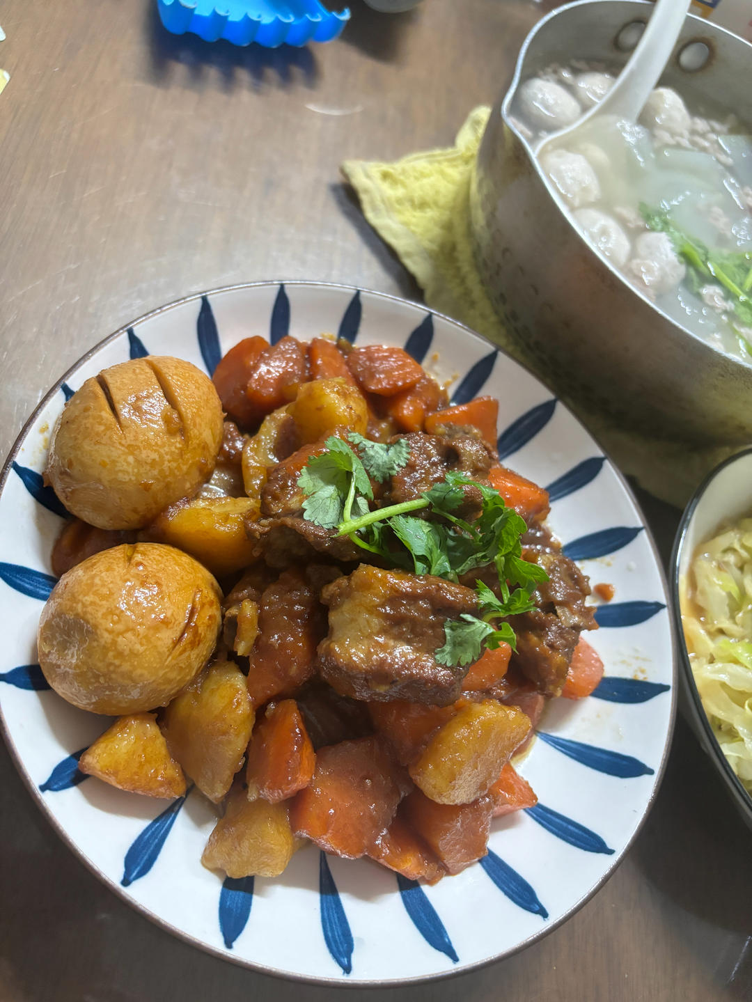 土豆炖排骨～好吃到飞起～