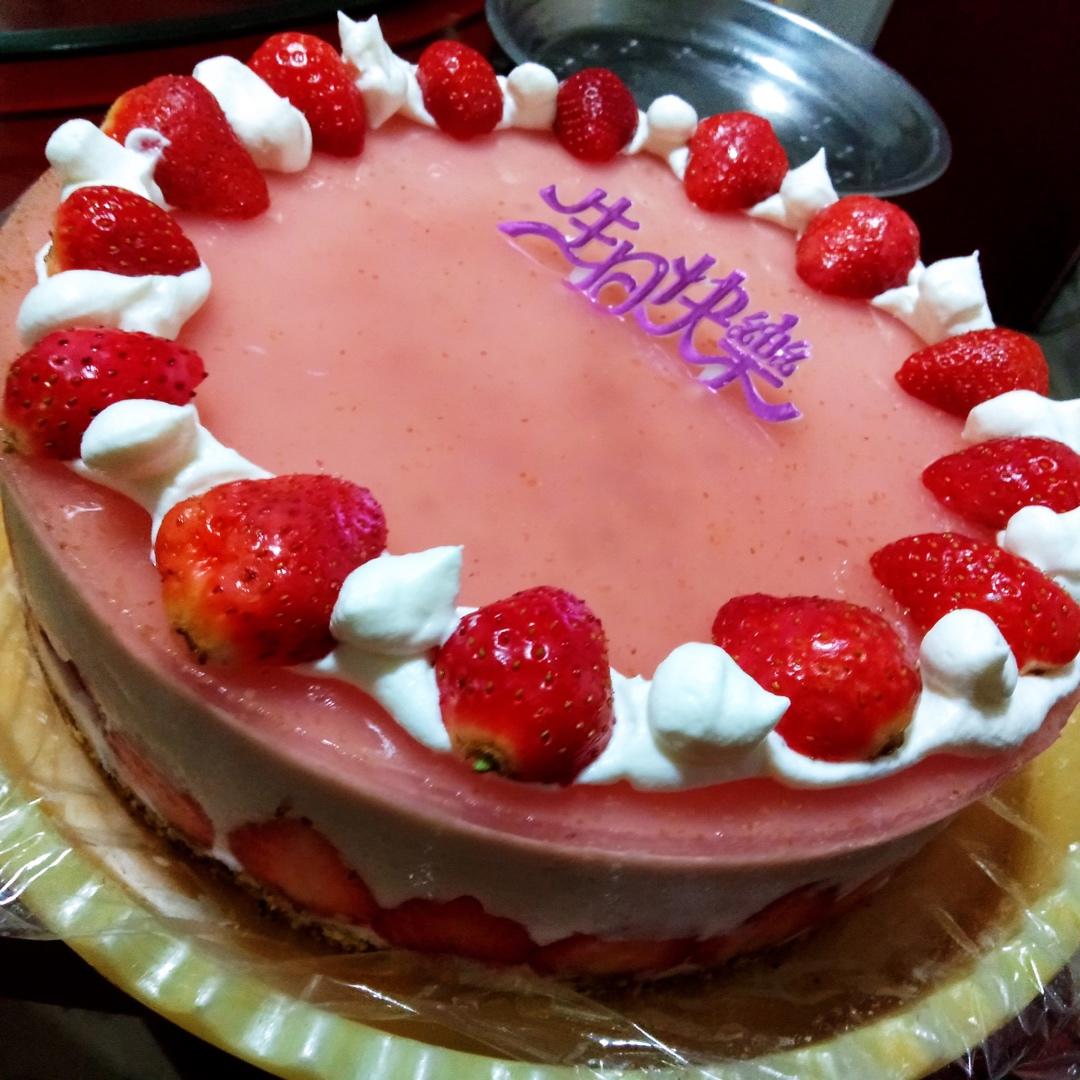 巧克力草莓慕斯蛋糕