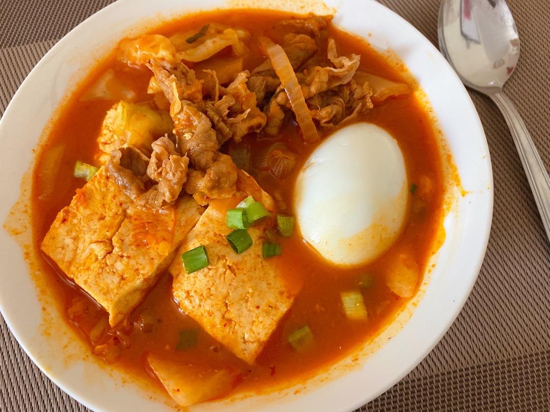 韩式 泡菜牛肉豆腐汤