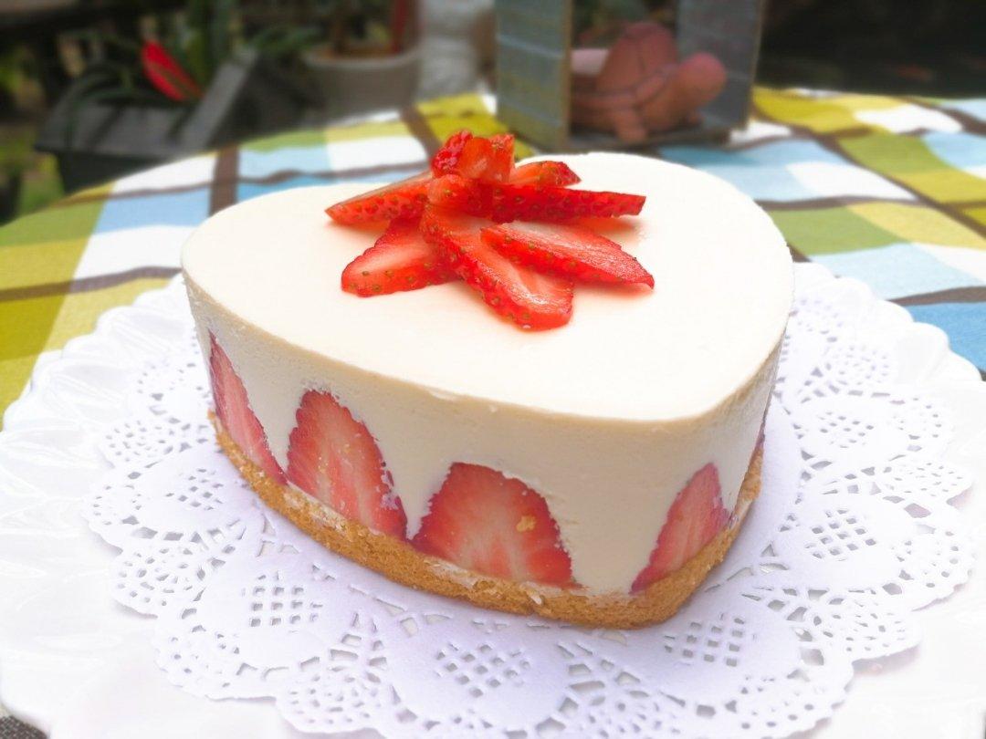 草莓芝士蛋糕（6寸）