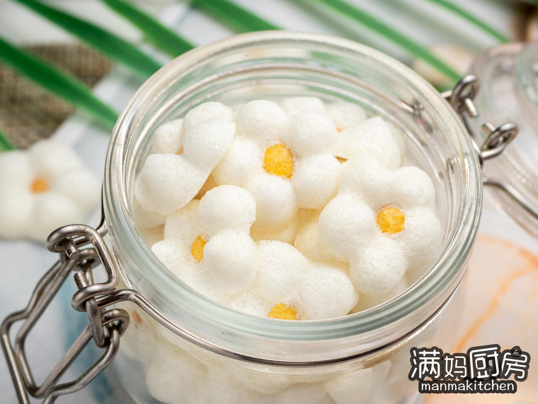 最受小朋友欢迎的小零食，小花溶豆，入口即化，香酥味美