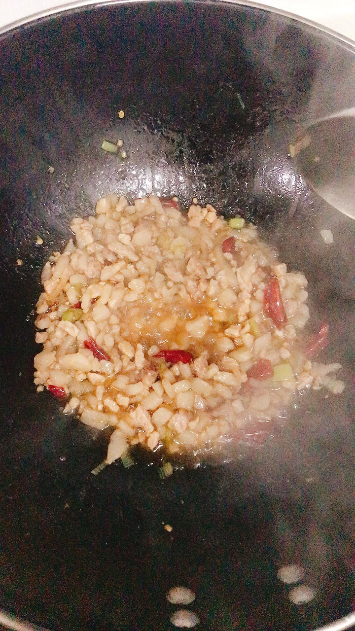 炖柳蒿芽
