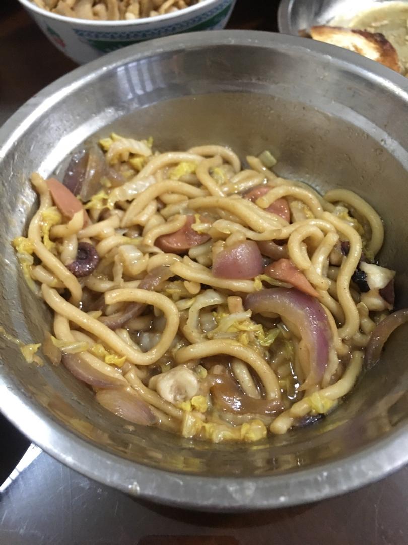 黑椒虾仁乌冬面