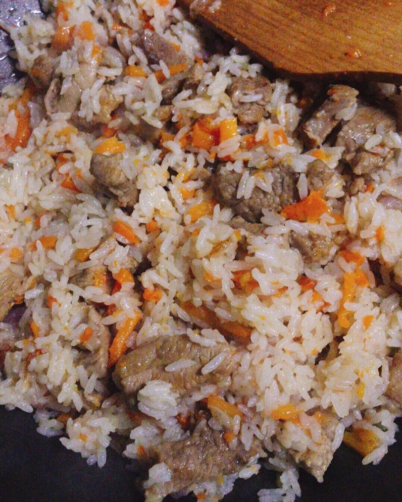 新疆羊肉抓饭