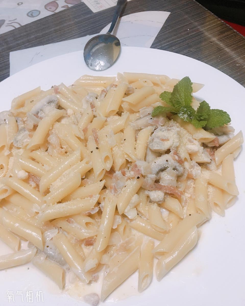 奶油培根意大利面（spaghetti）