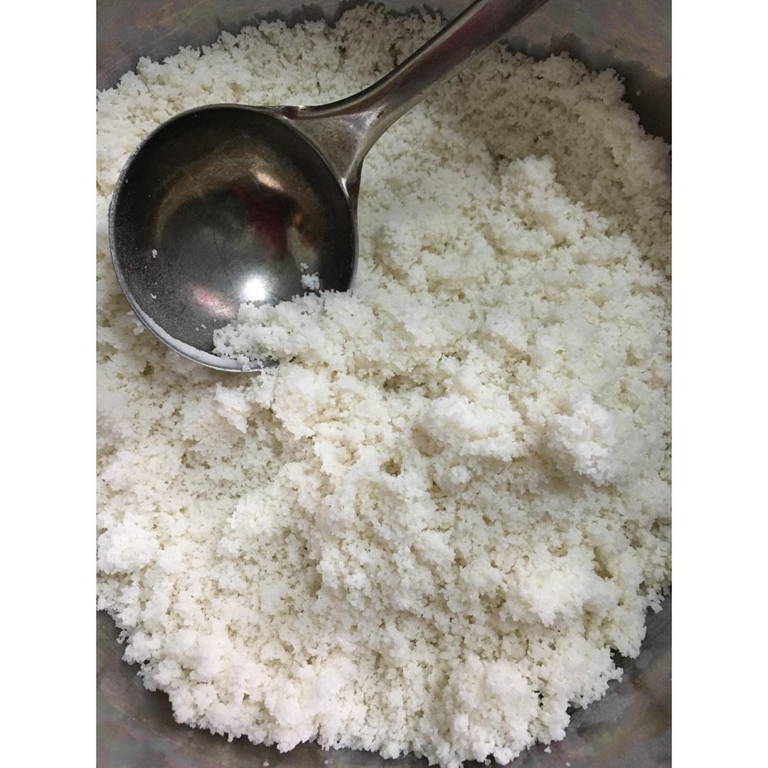 宝宝辅食：豆沙松糕（无糯米粉版）