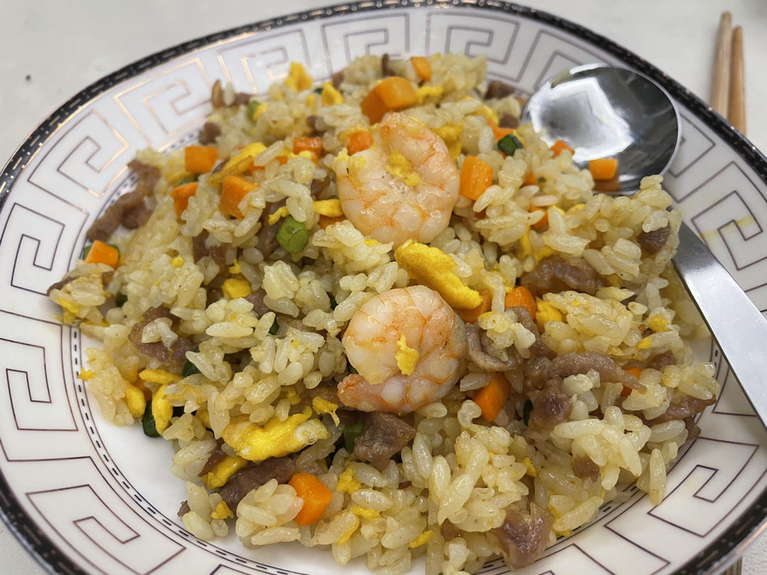 翻滚吧💥虾仁咖喱炒饭