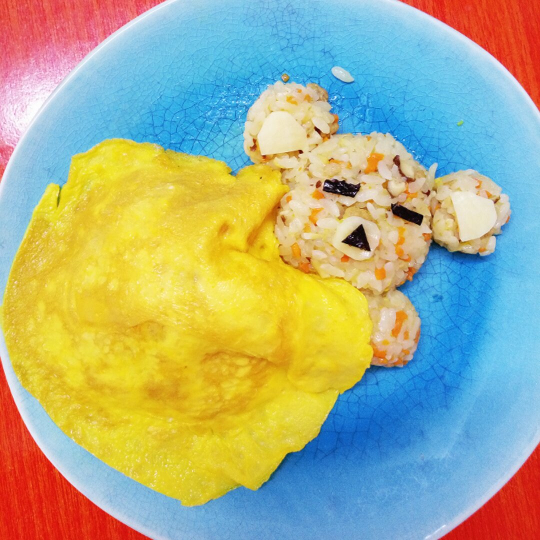 午睡的轻松熊蛋包饭