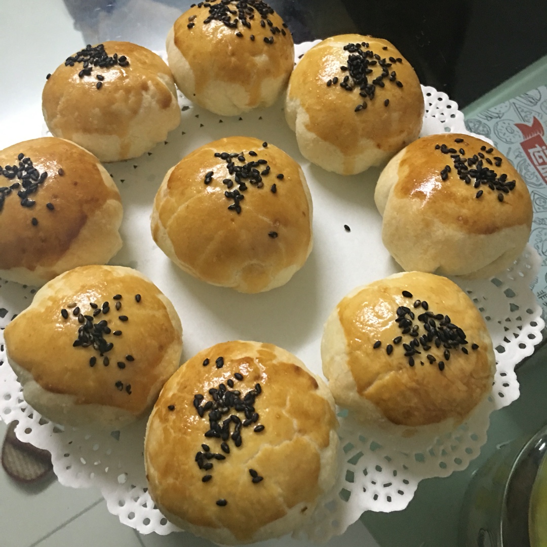 红豆沙蛋黄酥