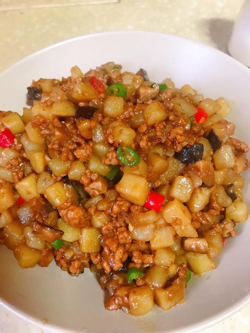 ㊙️香菇土豆肉沫拌饭❗️比外卖还好吃