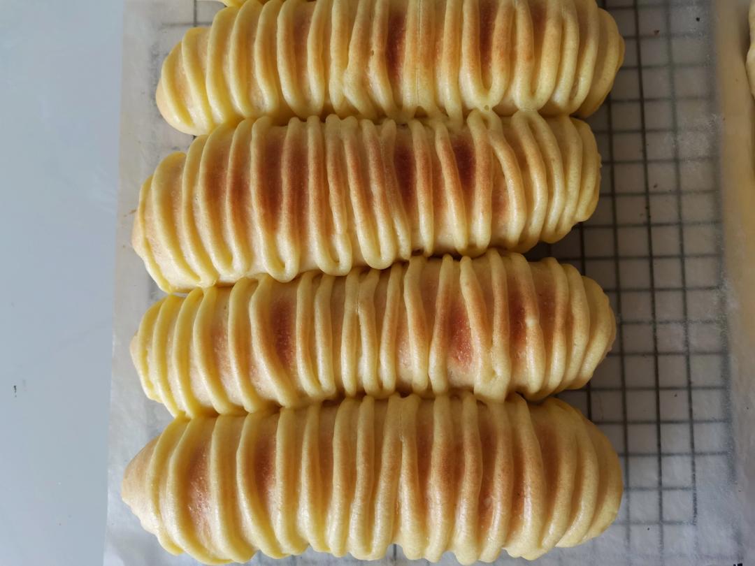 视频🐛经典｜毛毛虫面包｜美味松软｜奶味浓郁｜一口一个满足