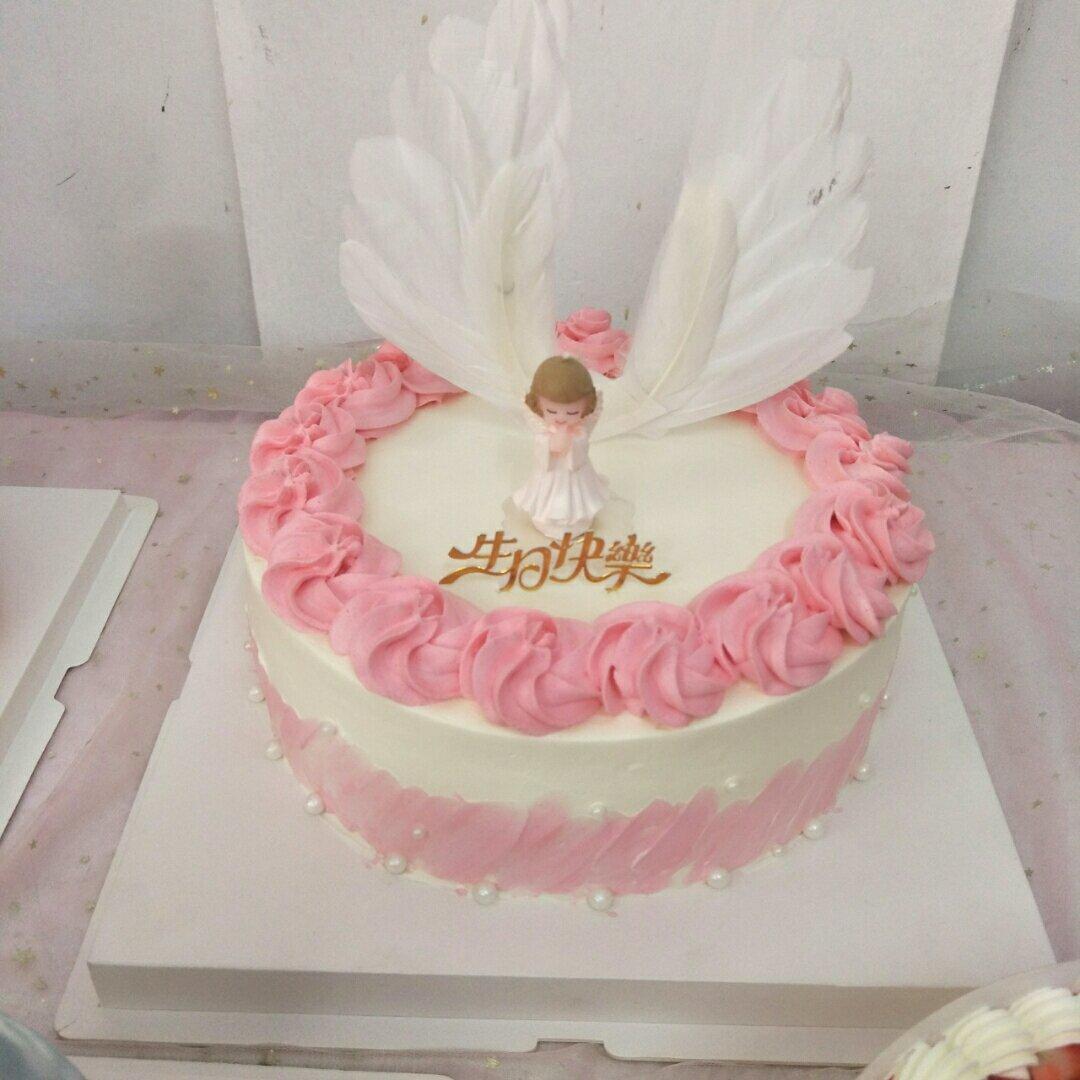 鲜奶蛋糕的各种简单装饰