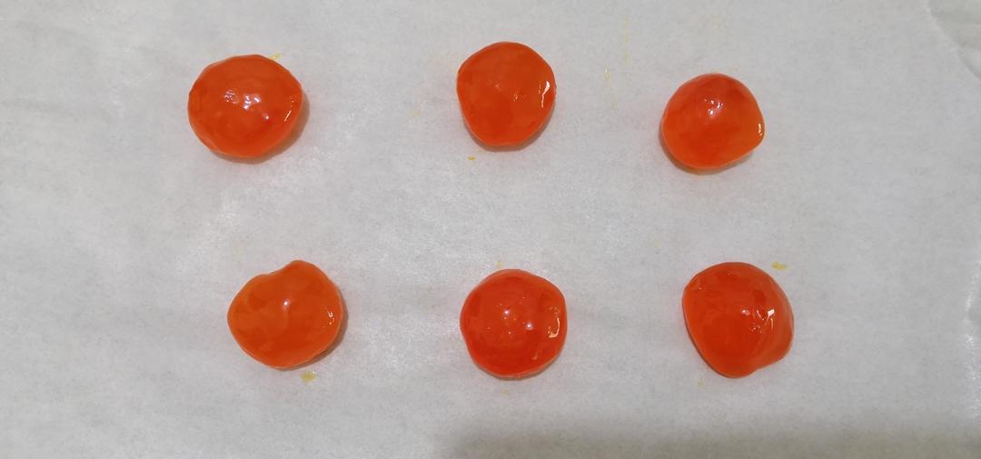 超简单！圆溜溜的咸蛋黄两天就能做好！自制咸蛋黄