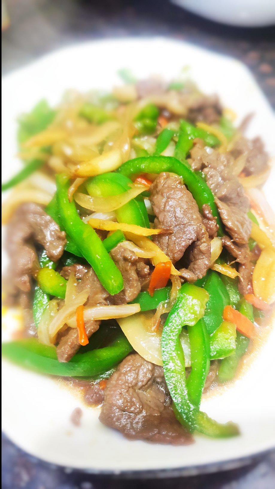 【小高姐】青椒牛肉 如何炒出嫩滑的牛肉