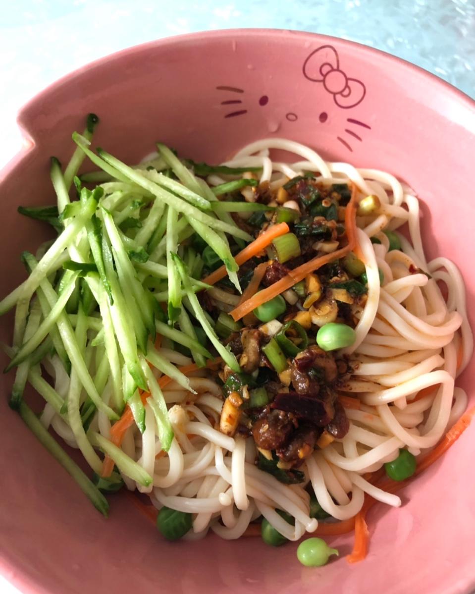 雪碧麻酱干拌面