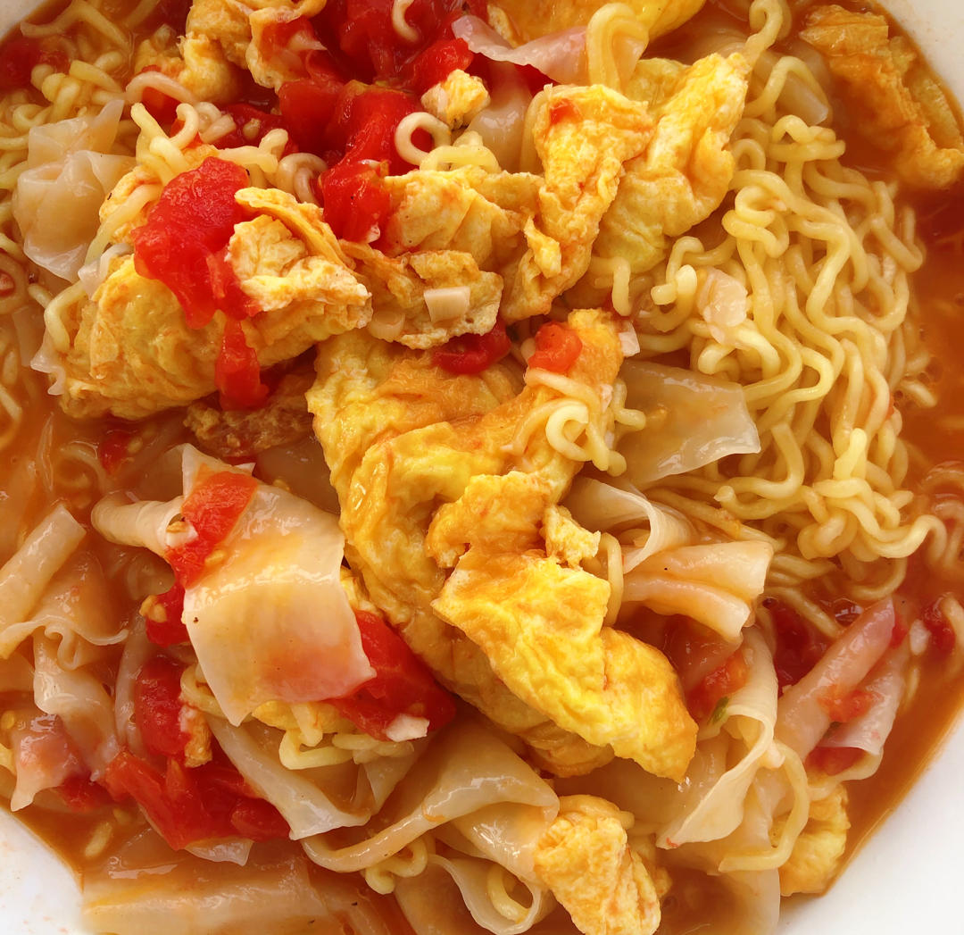 恨不得抱着锅舔的番茄鸡蛋面