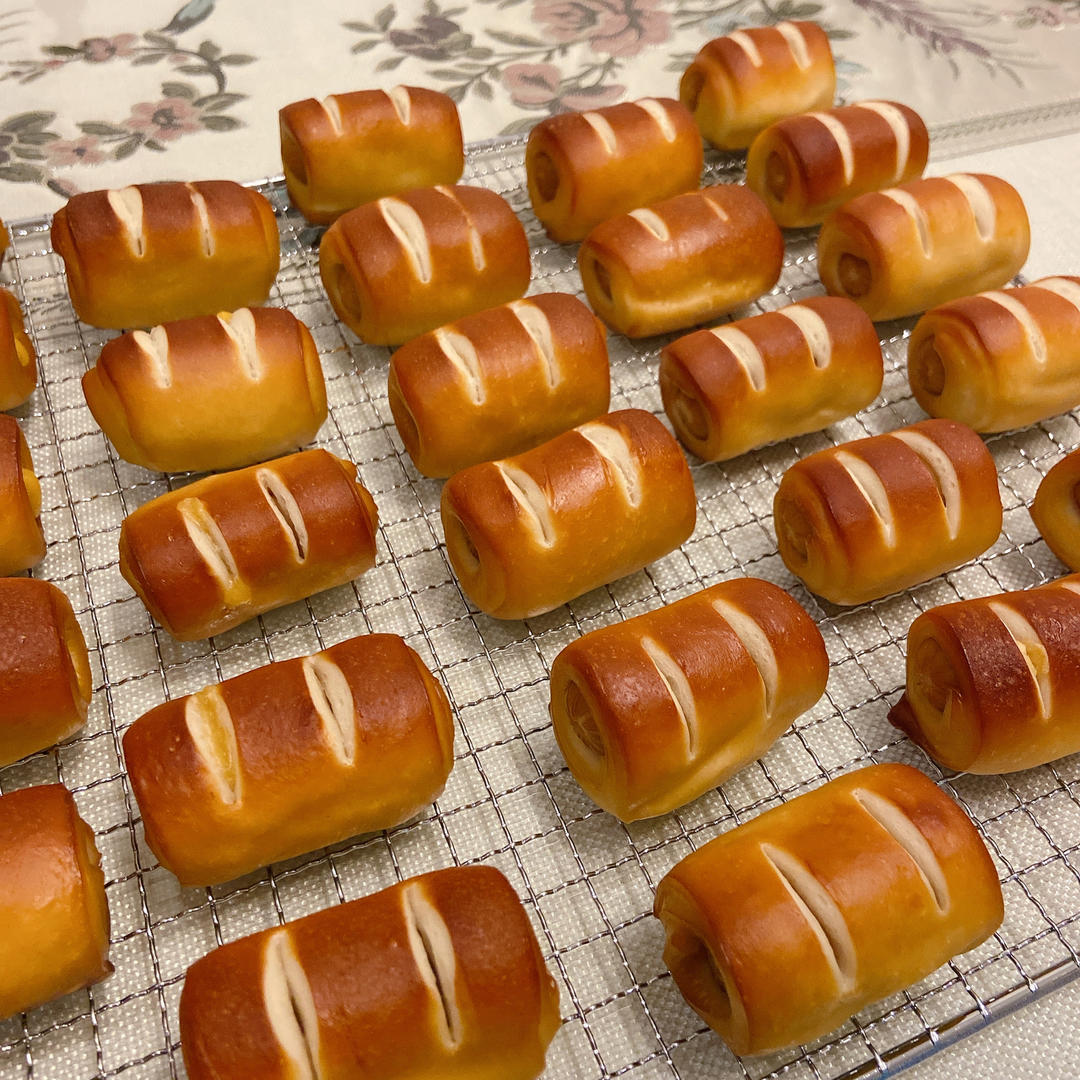 #烤100个面包# 🍞010 明星店的「碱水小丸子&小肉丸」