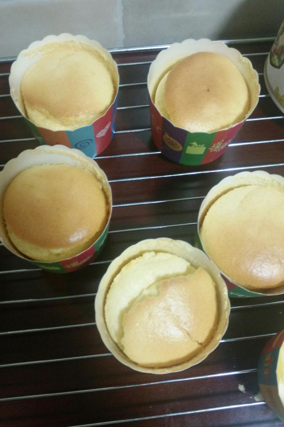 椰子粉戚风蛋糕