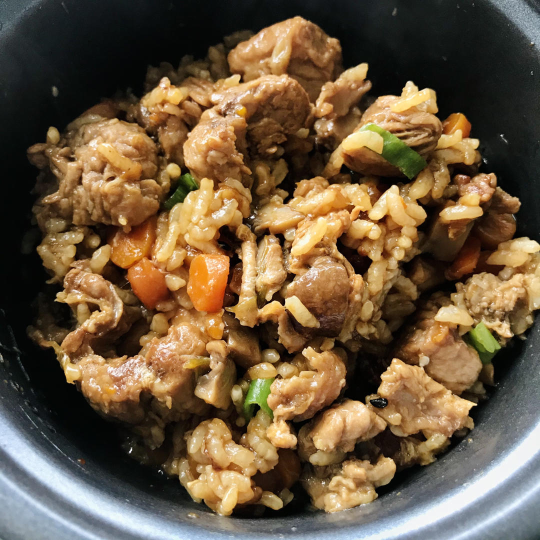 喷香排骨焖饭（爆好吃）