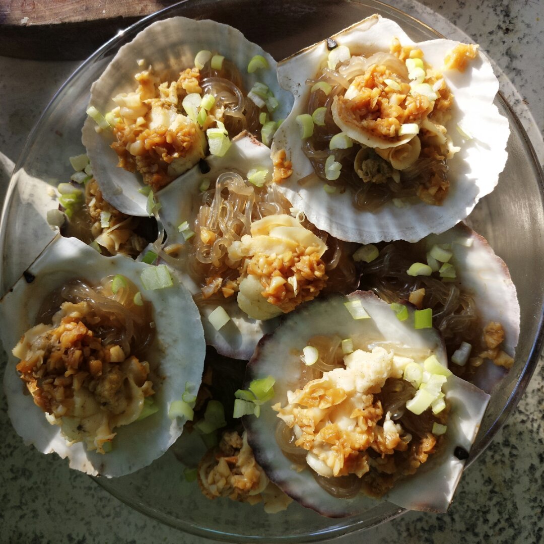 蒜蓉粉丝蒸扇贝