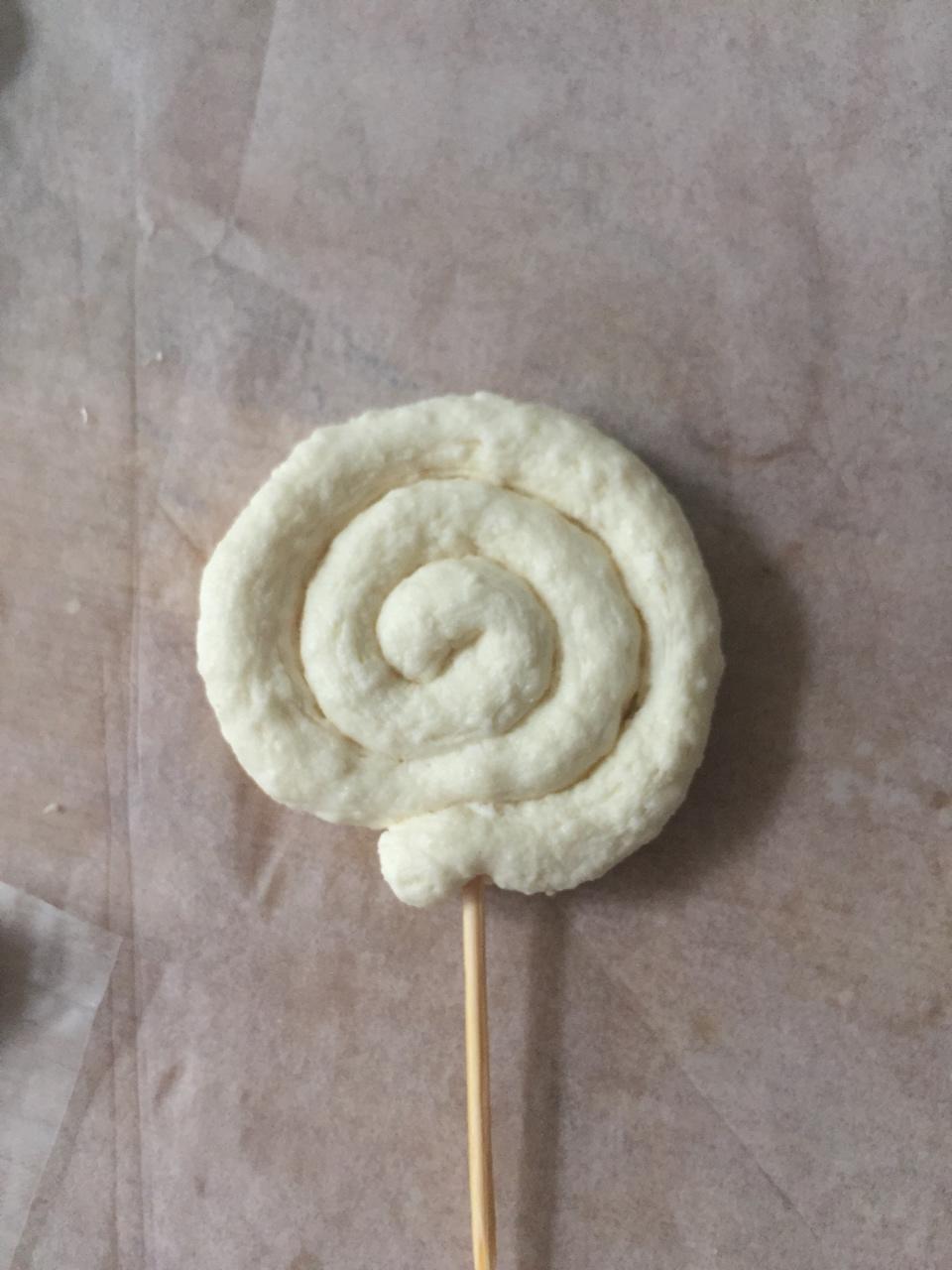 花样牛轧糖棒棒糖