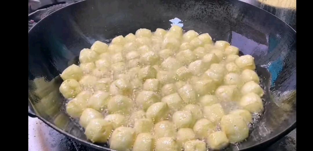 盐卤豆腐炸油豆泡