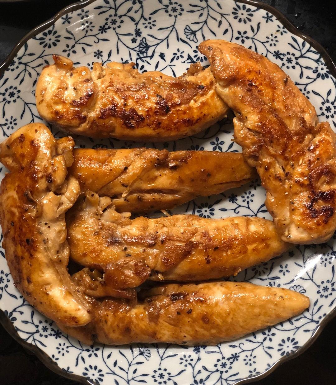 香煎嫩滑鸡胸肉