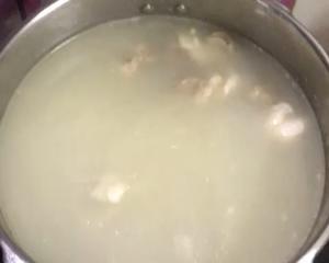 可喝汤可打火锅的羊肉汤底的做法 步骤5
