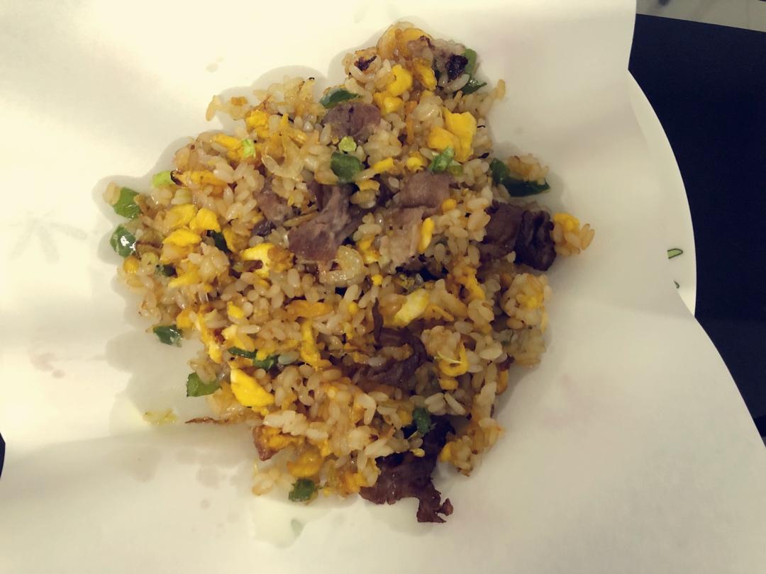 厨师长教你“蛋炒饭”如何做才好吃，答案都在这里面！