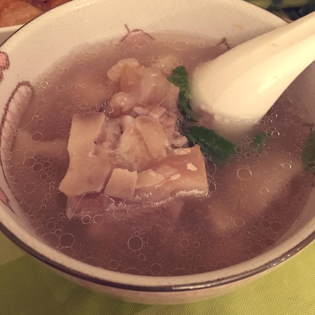 莲藕猪手汤