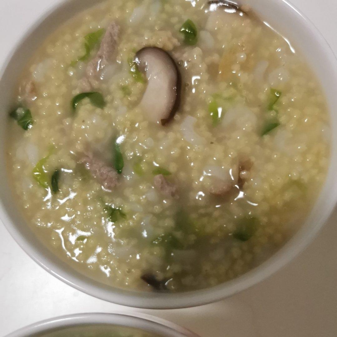 嫩滑青菜瘦肉粥
